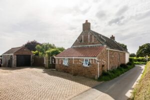 Delightful Detached Country Cottage