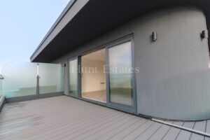 New Penthouse Apartment With Roof Terrace And Sea Views
