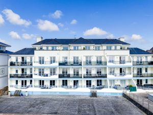 Penthouse beach front apartment with sea views