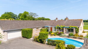 Detached Bungalow Offering Space And Privacy Within An Extensive Plot