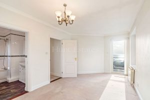 TWO BEDROOM SEASIDE APARTMENT