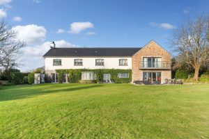 DETACHED COUNTRY HOME WITH LAND
