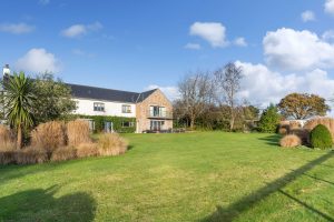 DETACHED COUNTRY HOME WITH LAND