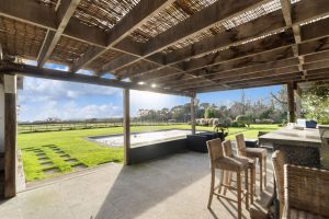 DETACHED COUNTRY HOME WITH LAND