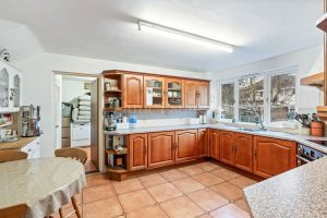 Great Family Home With South Facing Garden