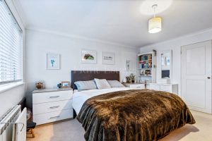 Great Family Home With South Facing Garden