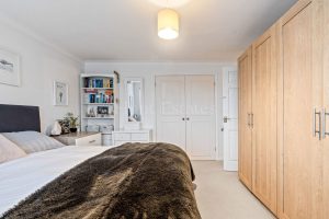 Great Family Home With South Facing Garden