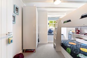 A Charming Blend of Tradition and Modern Comfort