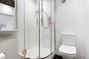 A Charming Blend of Tradition and Modern Comfort