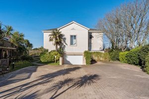 Portelet Apartment Retreat!