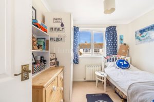 Great Family Home With South Facing Garden