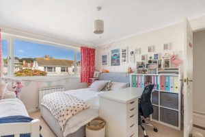 Great Family Home With South Facing Garden