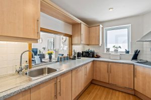 Penthouse beach front apartment with sea views