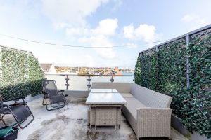 Modern Townhouse with Self-Contained Unit