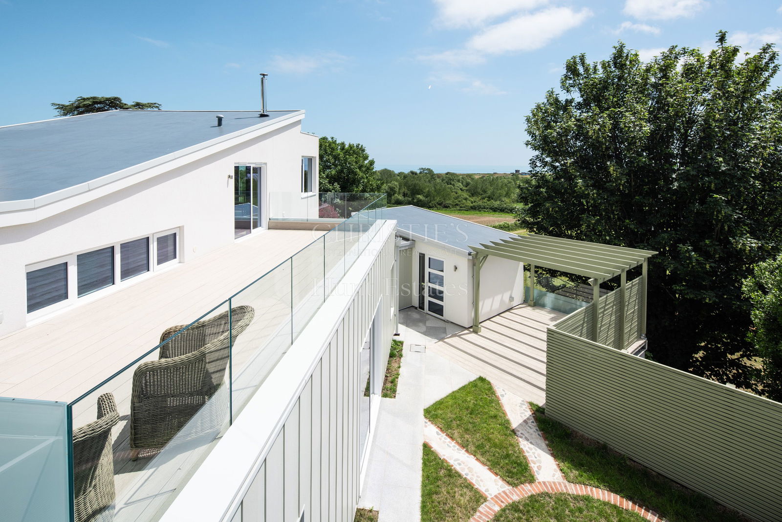 3 Bedroom Single Family Home/House's Image 38