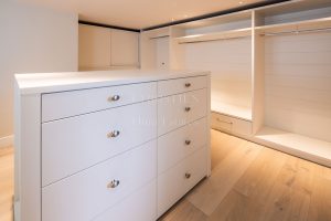 STYLISH HOME WITH COUNTRY & SEA VIEWS