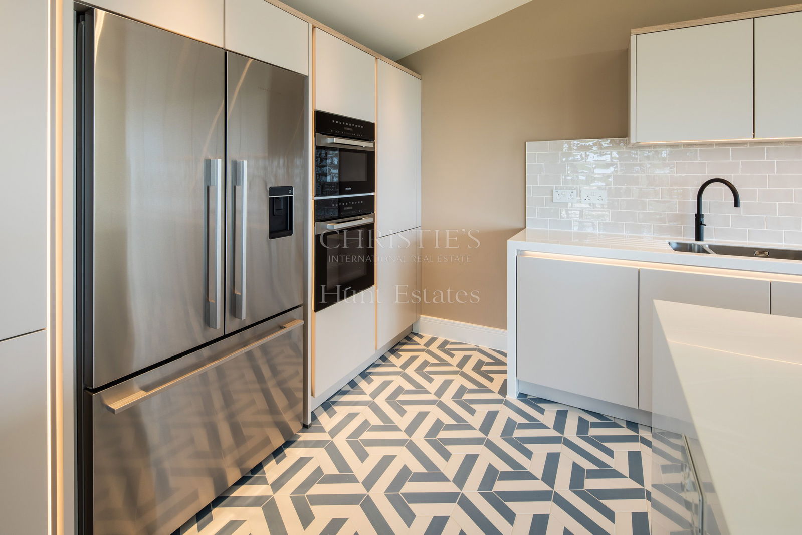 3 Bedroom Single Family Home/House's Image 14