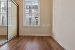 One bedroom ground floor apartment with communal courtyard