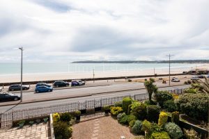 Three bedroom home with sea views&nbsp;