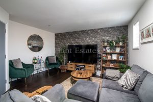 Beautiful Three Bedroom Townhouse