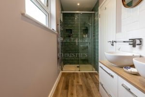 Cottage Style Four Bedroom House With Sunny Aspect Garden&nbsp;