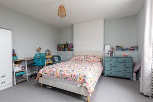 Cottage Style Four Bedroom House With Sunny Aspect Garden&nbsp;