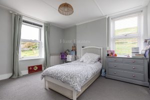 Cottage Style Four Bedroom House With Sunny Aspect Garden&nbsp;