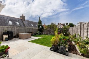 Cottage Style Four Bedroom House With Sunny Aspect Garden&nbsp;