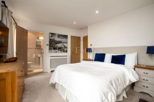 Modern Townhouse with Self-Contained Unit