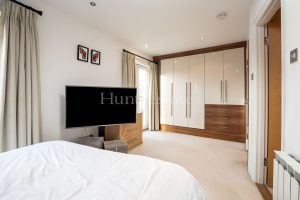 Modern Townhouse with Self-Contained Unit