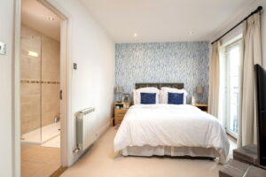 Modern Townhouse with Self-Contained Unit