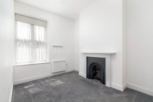 Light and airy two bedroom apartment in a quiet location