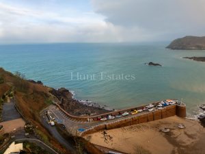 Penthouse Apartment Set in Picturesque Location with Sea Views