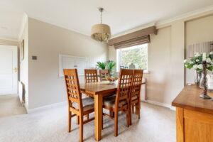 Spacious Apartment Overlooking The Royal Jersey Golf Course