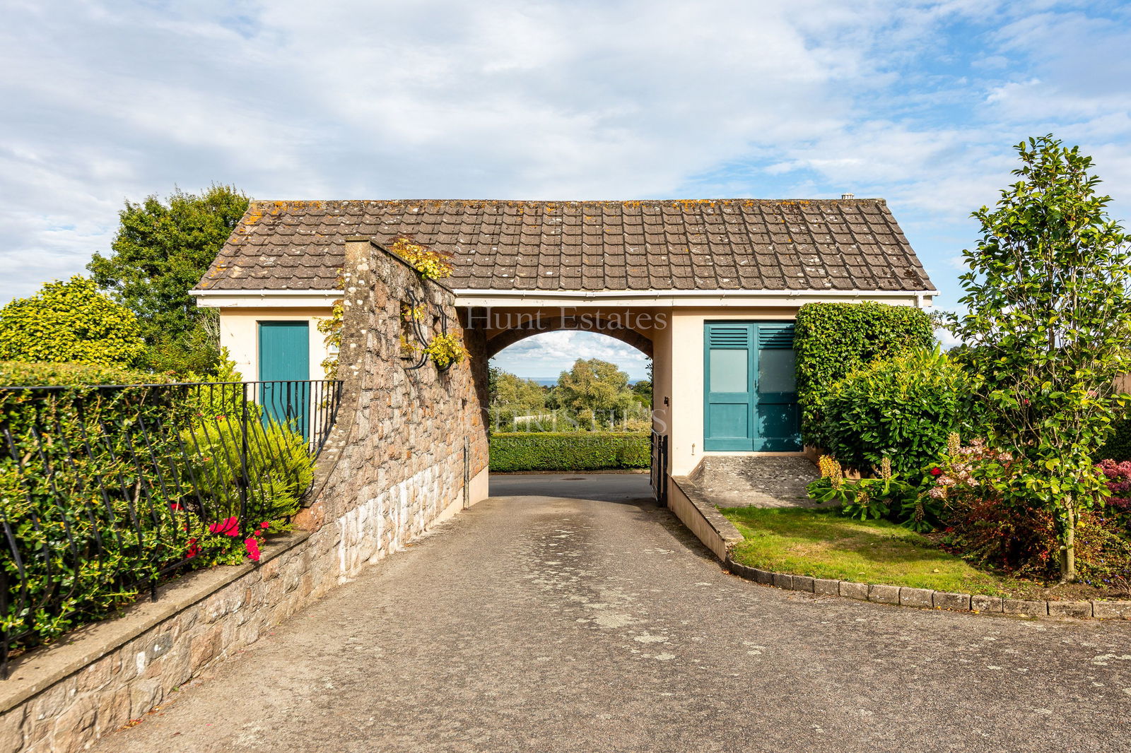 4 Bedroom Single Family Home/House's Image 14