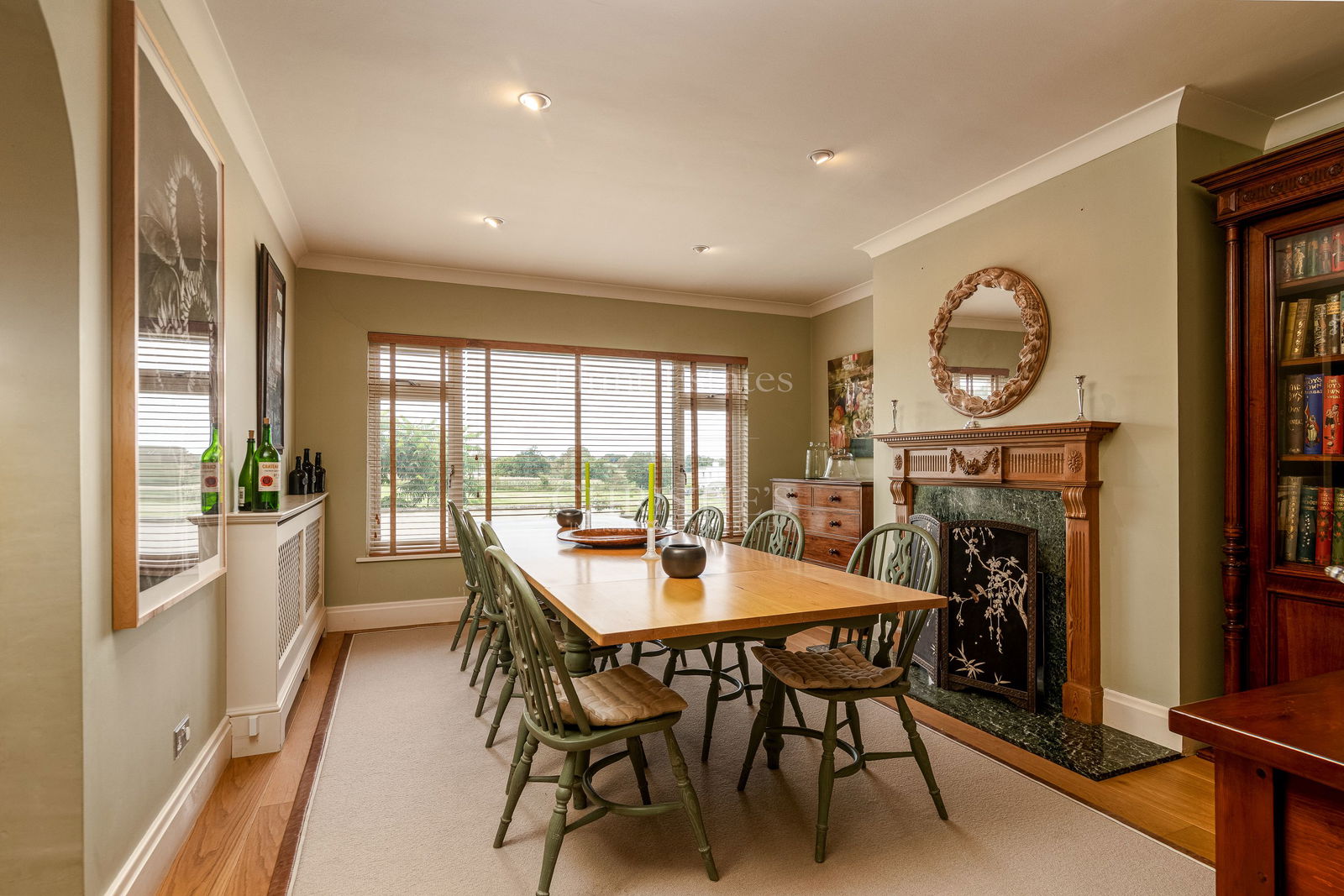 4 Bedroom Single Family Home/House's Image 4