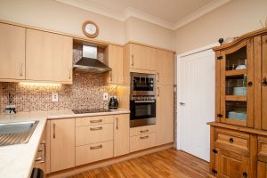 Spacious bungalow with sea views