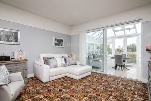 Spacious bungalow with sea views