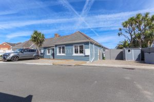 Charming Three-Bedroom Bungalow on Spacious Plot