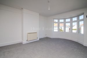 Elegant three bedroom house near the beach