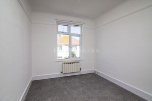 Elegant three bedroom house near the beach