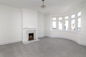 Elegant three bedroom house near the beach