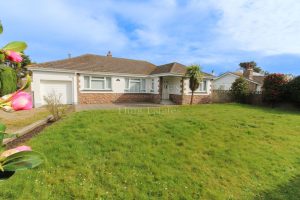 Detached Bungalow In Quiet Location With Field, Stable And Multipurpose Storage