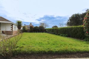 Detached Bungalow In Quiet Location With Field, Stable And Multipurpose Storage