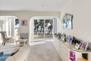 Immaculate home opposite the beach near Le Hocq