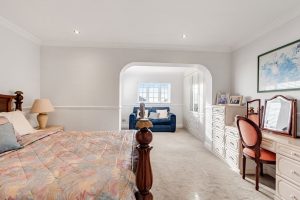 Immaculate home opposite the beach near Le Hocq