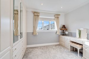 Immaculate home opposite the beach near Le Hocq