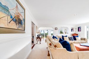 Immaculate home opposite the beach near Le Hocq