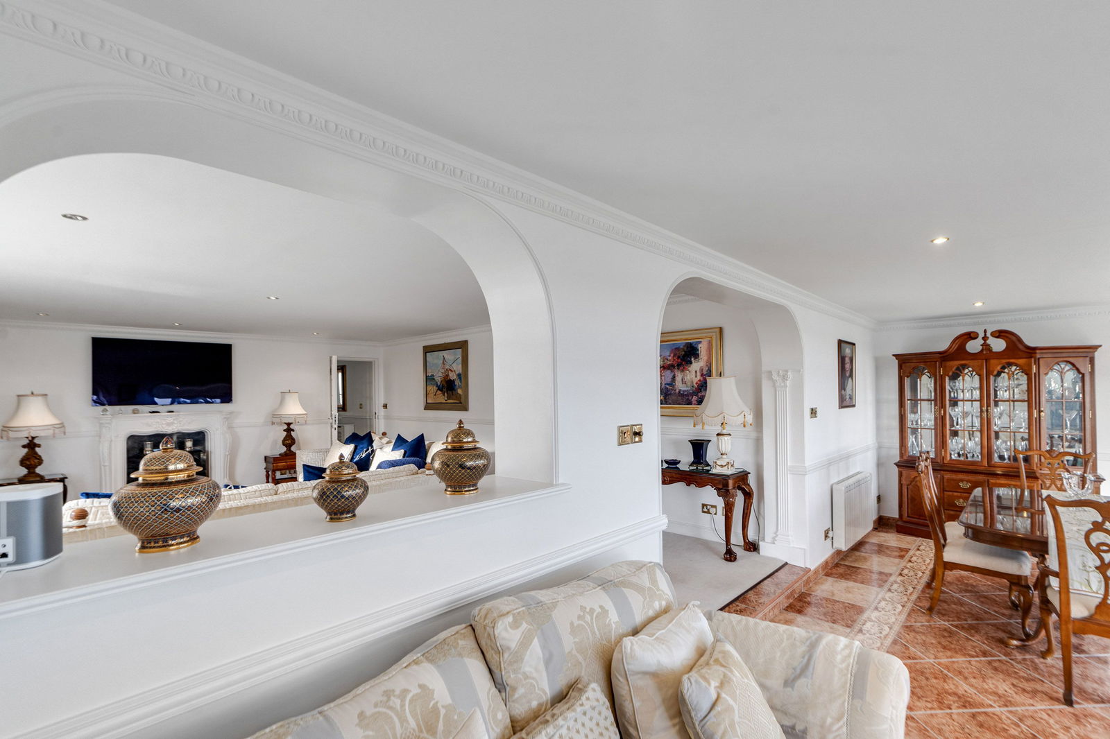 5 Bedroom Single Family Home/House's Image 6