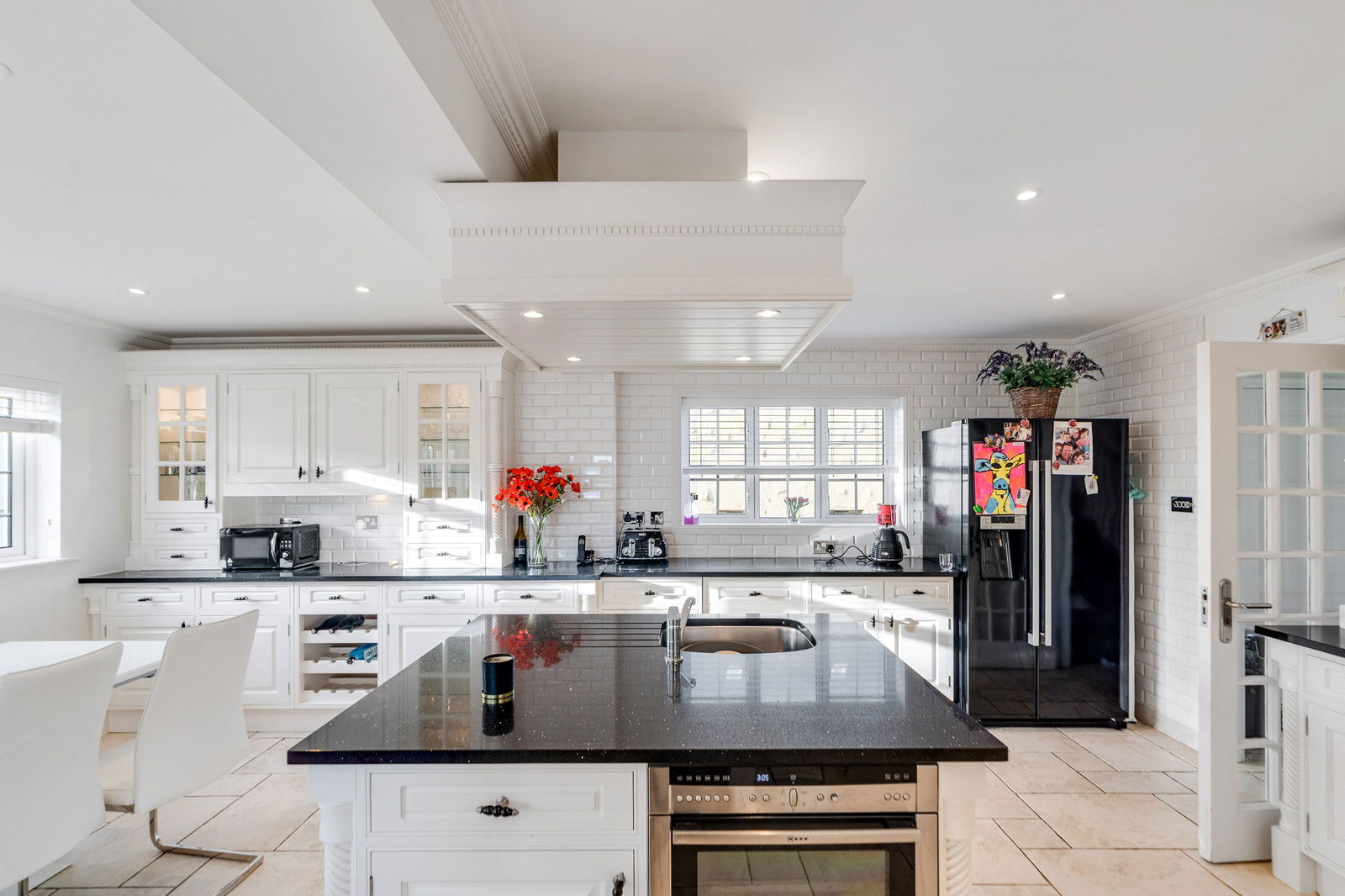 5 Bedroom Single Family Home/House's Image 11